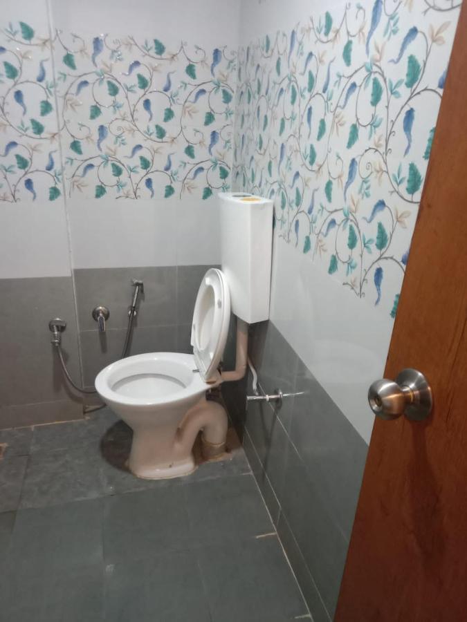 Hotel Shreeji'S Gandhinagar Kültér fotó